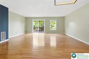 2847 Sequoia Dr, Macungie Boro, PA 18062 - Photo 3