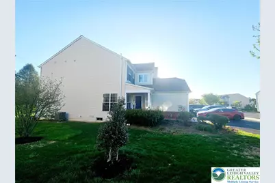 8668 Mayfair Court, Upper Macungie Township, PA 18031 - Photo 5