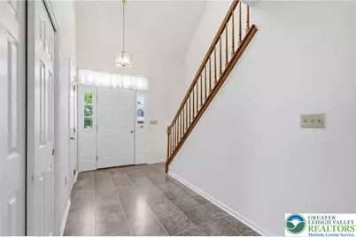 220 Melissa Drive, Palmer Twp, PA 18045 - Photo 7