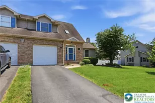 220 Melissa Dr, Palmer Twp, PA 18045 - Photo 3