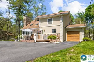 111 Sir Lyonnesse Ct, Tobyhanna Twp, PA 18347 - Photo 3