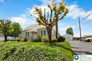 132 S Spruce St, Nazareth Boro, PA 18064 - Photo 21