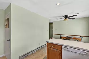321 E Montgomery St, Salisbury Township, PA 18103 - Photo 13