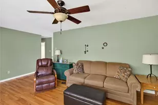 321 E Montgomery St, Salisbury Township, PA 18103 - Photo 9