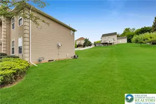 113 Walker Dr, Allen Township, PA 18067 - Photo 3