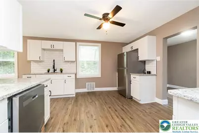 215 Lackawanna Avenue, Nazareth, PA 18064 - Photo 25