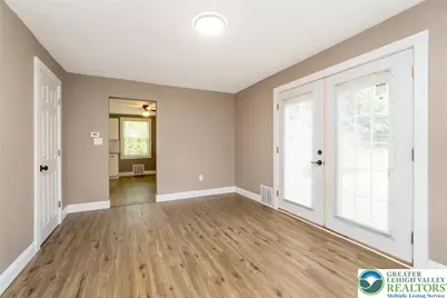 215 Lackawanna Avenue, Nazareth, PA 18064 - Photo 13