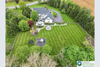 1866 Obriens Court, Lower Saucon Township, PA 18015 - Photo 5