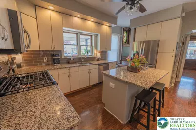 228 N 4th Street, Emmaus Boro, PA 18049 - Photo 11