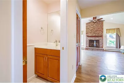 5902 Holiday Drive, Upper Macungie Township, PA 18104 - Photo 19