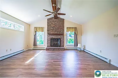 5902 Holiday Drive, Upper Macungie Township, PA 18104 - Photo 21
