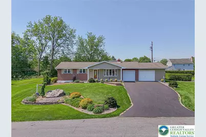 5902 Holiday Drive, Upper Macungie Township, PA 18104 - Photo 3