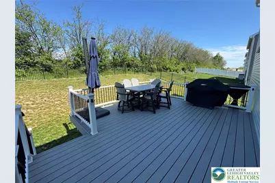 5052 Bellflower Drive, North Whitehall Township, PA 18078 - Photo 9