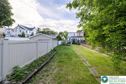 335 Mulberry Street, Catasauqua Boro, PA 18032 - Photo 3