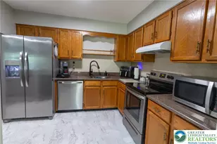 896 Briarstone Rd, Bethlehem City, PA 18017 - Photo 5