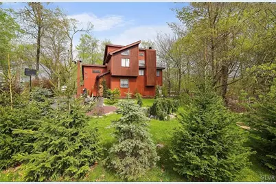 5205 Sundew Terrace, Coolbaugh Twp, PA 18466 - Photo 3