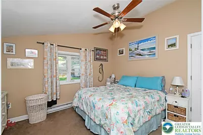 910 Fernwood Street, Emmaus Boro, PA 18049 - Photo 17