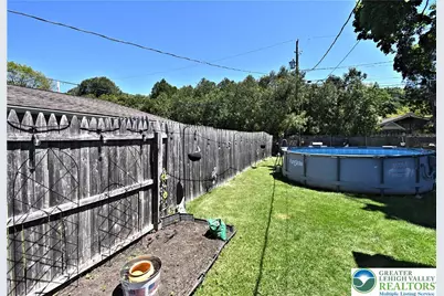 910 Fernwood Street, Emmaus Boro, PA 18049 - Photo 9