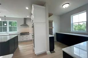 5043 Chapmans Rd, South Whitehall Township, PA 18104 - Photo 19