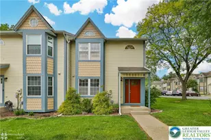117 Franklin Ct, Bethlehem Township, PA 18020 - Photo 3