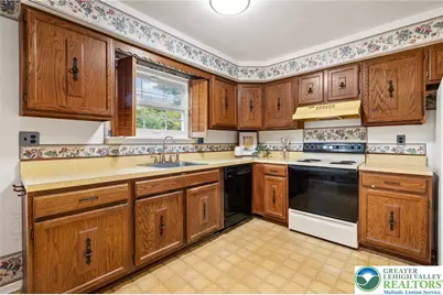 1615 Valley Forge Road, South Whitehall Township, PA 18104 - Photo 11