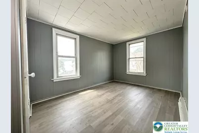 14 E Elm Street, Tamaqua, PA 18252 - Photo 13