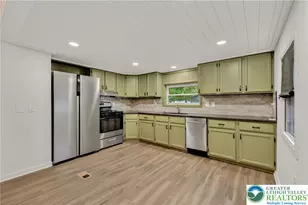 4315 Mountain Ct, North Whitehall Township, PA 18069 - Photo 15