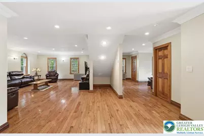 1015 Route 390, Greentown, PA 18426 - Photo 17