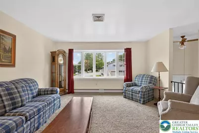 2590 31st Street SW, Salisbury Township, PA 18103 - Photo 5