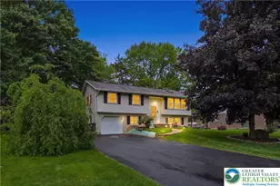 3635 Stephen Crane Ln, Hanover Twp, PA 18017 - Photo 7