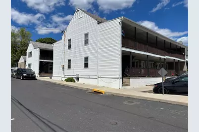 435 W Main Street, Pen Argyl Boro, PA 18072 - Photo 3