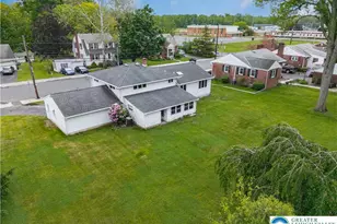 300 S 9th St, Quakertown Boro, PA 18951 - Photo 3