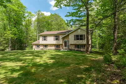 2726 Oak Lane, Chestnuthill Twp, PA 18353 - Photo 3
