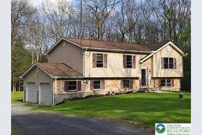 2726 Oak Lane, Chestnuthill Twp, PA 18353 - Photo 1