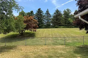 578 Graystone Dr, Lehigh Township, PA 18035 - Photo 25