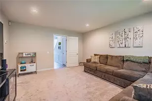 5223 Chandler Way, South Whitehall Township, PA 18069 - Photo 5