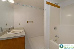 3824 E View Dr, North Whitehall Township, PA 18069 - Photo 35