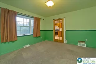 3824 E View Dr, North Whitehall Township, PA 18069 - Photo 15
