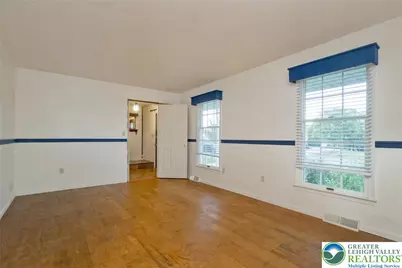 3824 E View Drive, North Whitehall Township, PA 18069 - Photo 11