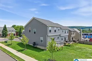1106 S Carlisle St, Allentown City, PA 18103 - Photo 5