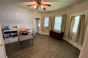 722 George St, Pen Argyl Boro, PA 18072 - Photo 5