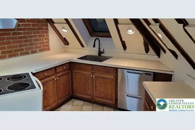 444 W 3rd #9, Bethlehem City, PA 18015 - Photo 3