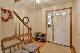 7049 Carriage Dr, Upper Saucon Township, PA 18036 - Photo 5