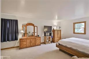 7049 Carriage Dr, Upper Saucon Township, PA 18036 - Photo 17