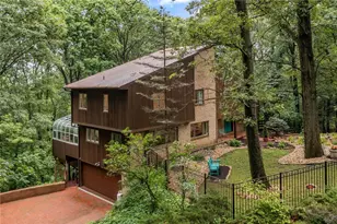 3385 Woodbridge Cir, Bethlehem City, PA 18017 - Photo 3