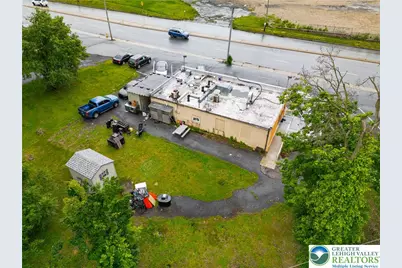 1065 Macarthur Road, Whitehall Township, PA 18052 - Photo 21