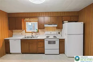 195 Yard St, Nesquehoning Boro, PA 18240 - Photo 3