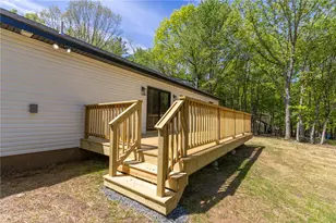 103 Burnshaw Ln, Penn Forrest, PA 18210 - Photo 7
