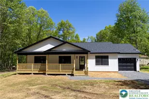 103 Burnshaw Ln, Penn Forrest, PA 18210 - Photo 1