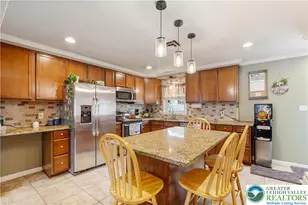 1822 Elmwood Dr, Whitehall Township, PA 18052 - Photo 15
